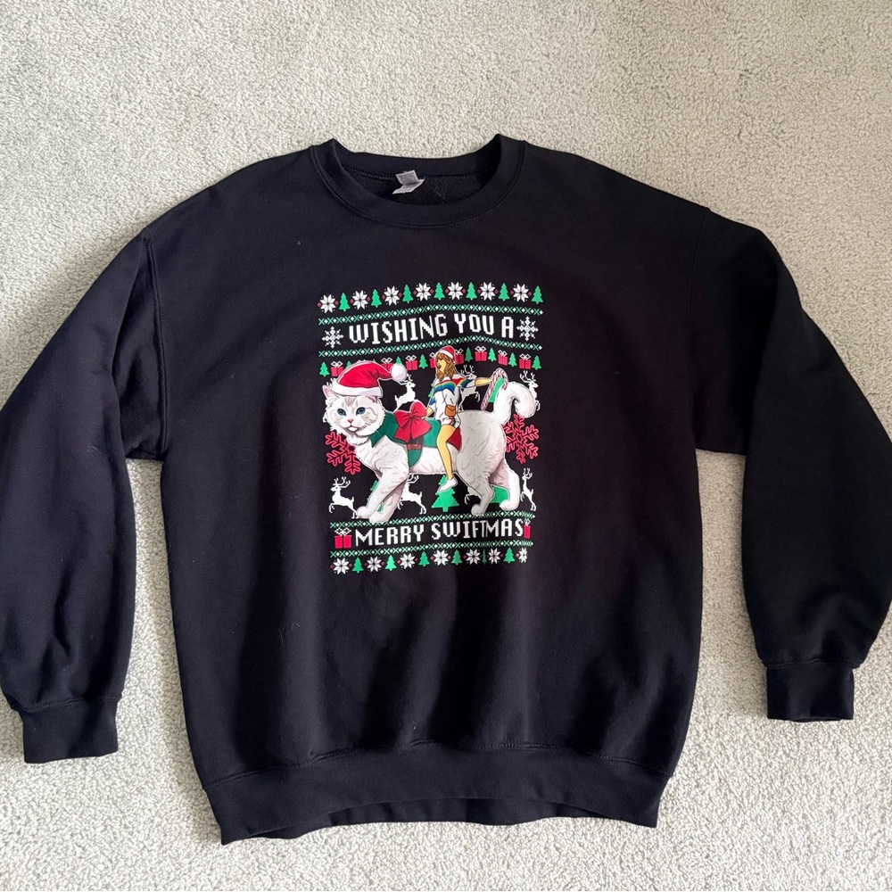 Women’s Merry Swiftmas Sweatshirt black size L